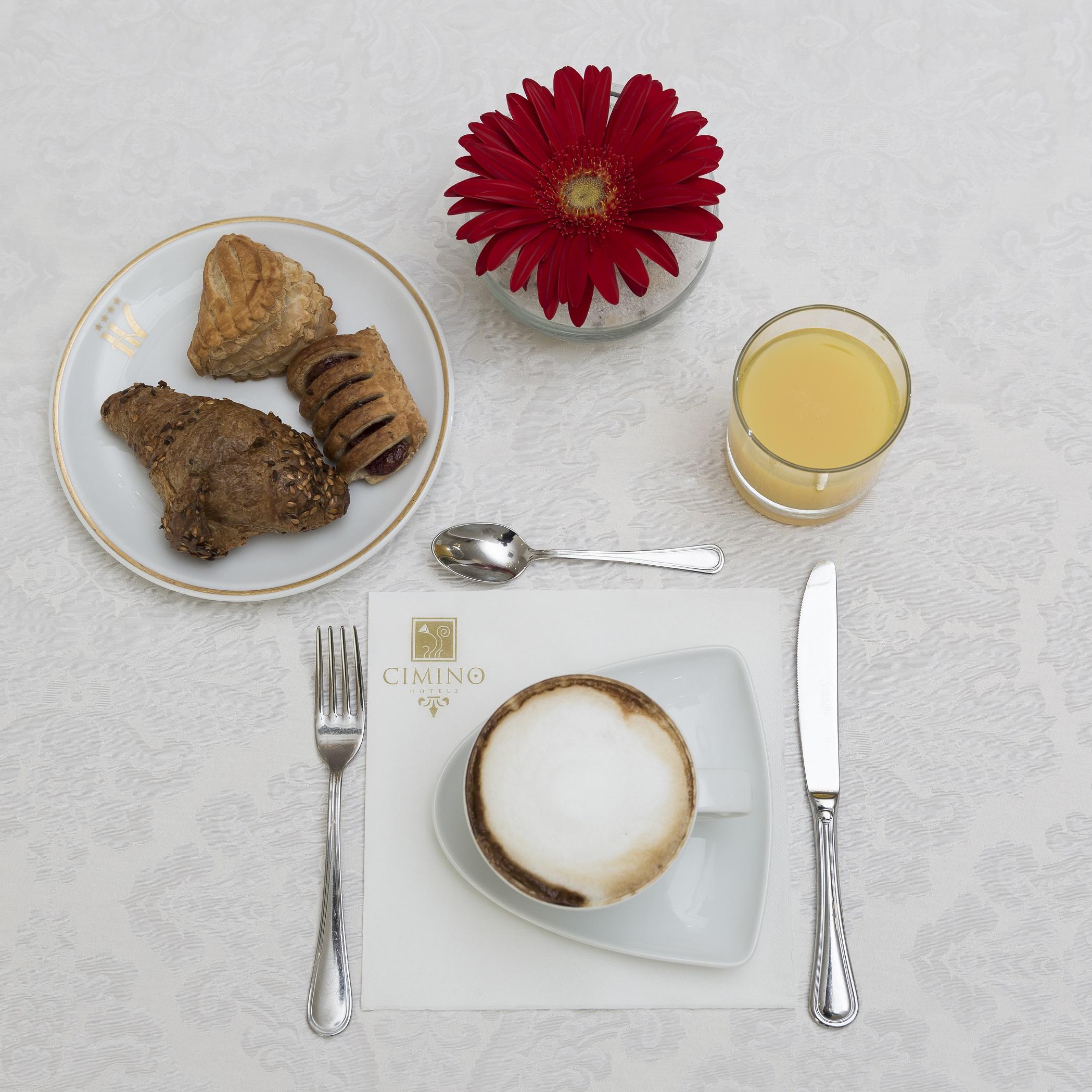 Hotel Vienna Ostenda E Ristorante Il Danubio ريميني المظهر الخارجي الصورة