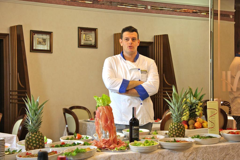 Hotel Vienna Ostenda E Ristorante Il Danubio ريميني المظهر الخارجي الصورة