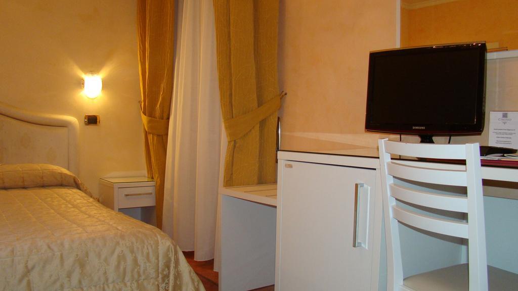 Hotel Vienna Ostenda E Ristorante Il Danubio ريميني المظهر الخارجي الصورة