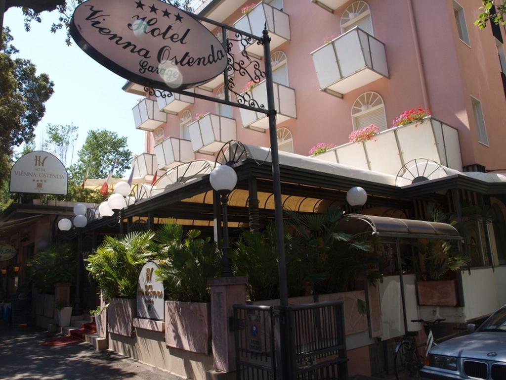 Hotel Vienna Ostenda E Ristorante Il Danubio ريميني المظهر الخارجي الصورة
